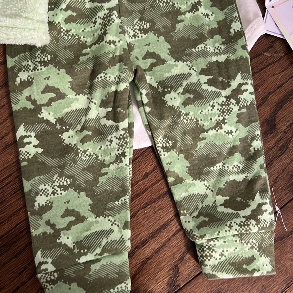 NWT - 6 Piece Set 3-6M Green And Camo